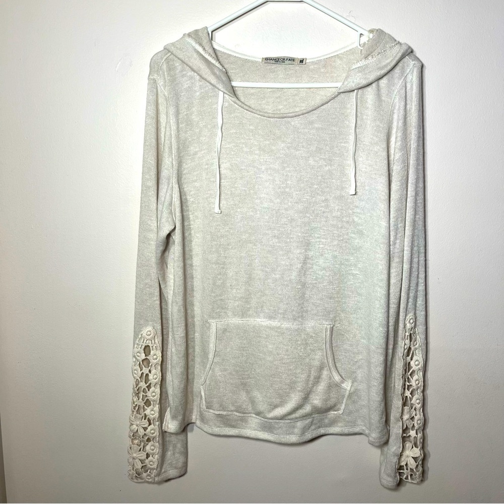Chance or Fate cream women’s sz XL sweater/pullover with hood, flower sleeves